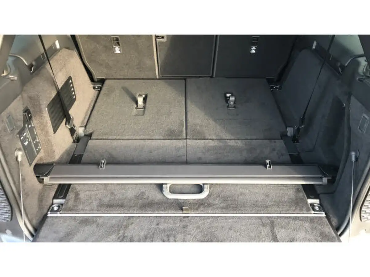 2024-land-rover-discovery-30-d350-dynamic-hse-big-32
