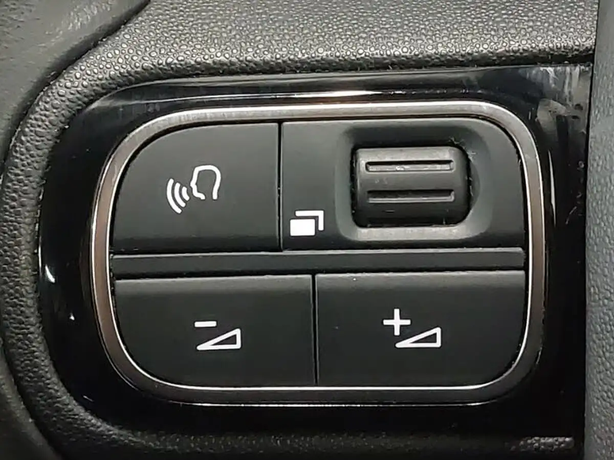 2022-citroen-c5-aircross-12-puretech-shine-ss-big-11