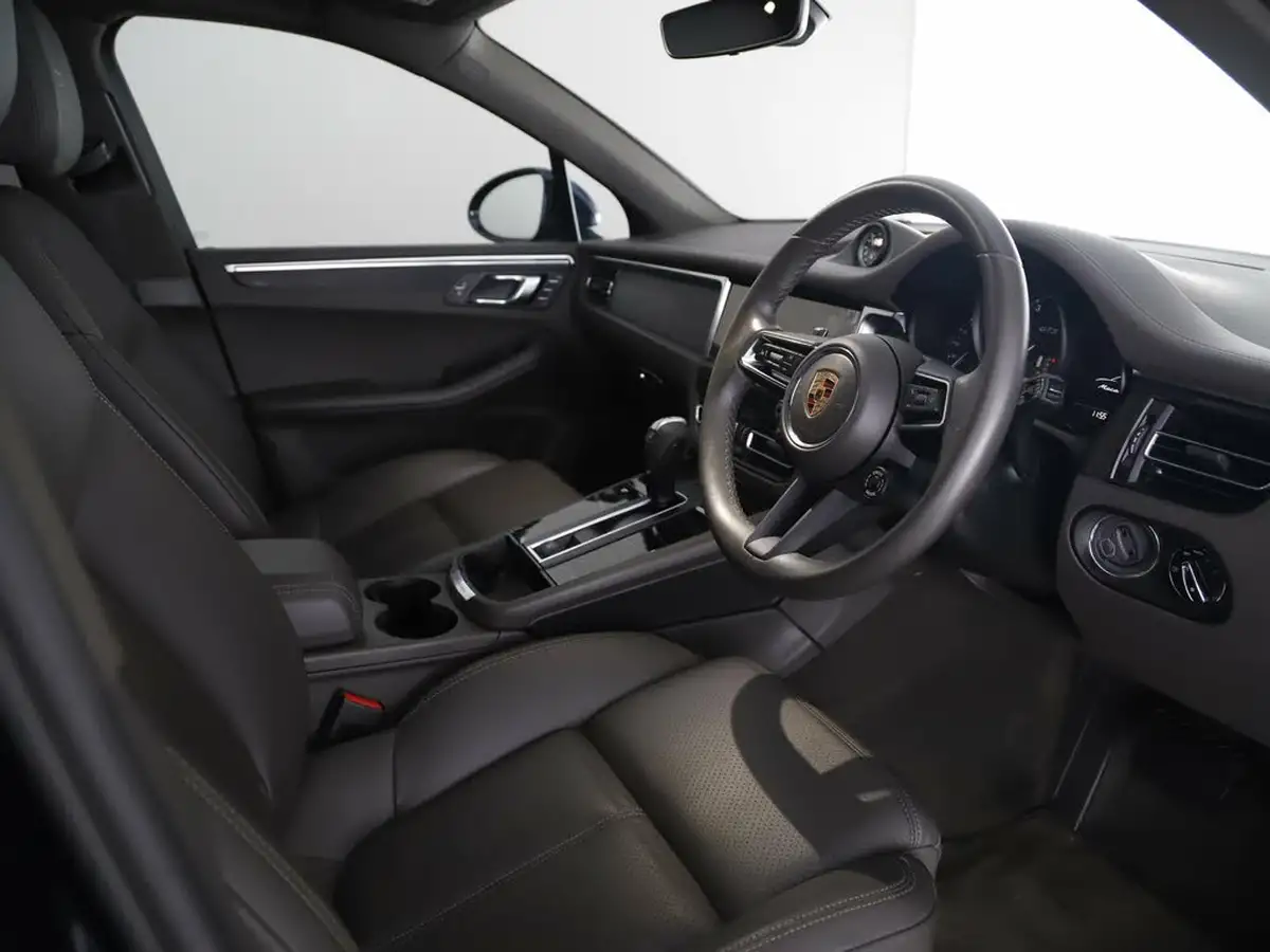 2022-porsche-macan-29-v6-gts-big-30