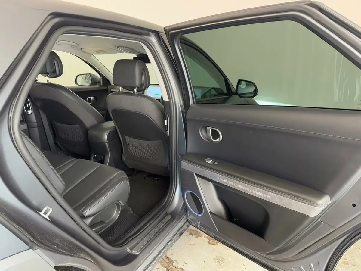 2021-hyundai-ioniq-5-e-ultimate-217ps-73kwh-rwd-big-17