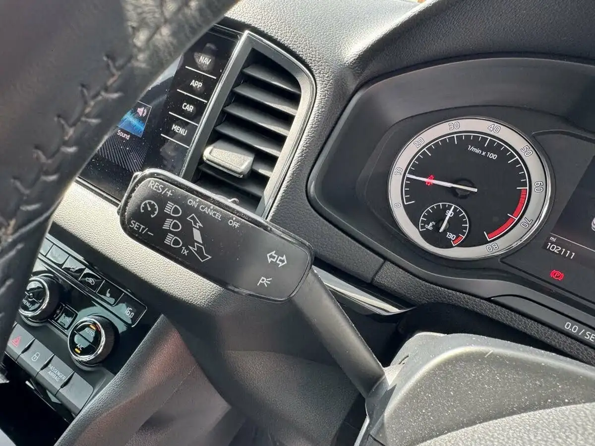 2021-skoda-karoq-15-tsi-se-l-dsg-big-28