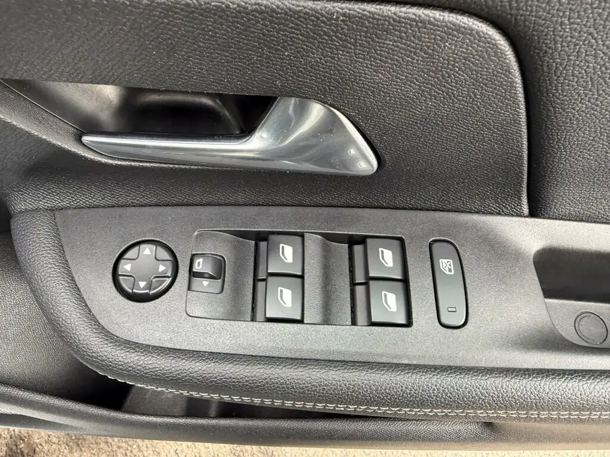 2023-vauxhall-mokka-12-gs-136ps-big-59
