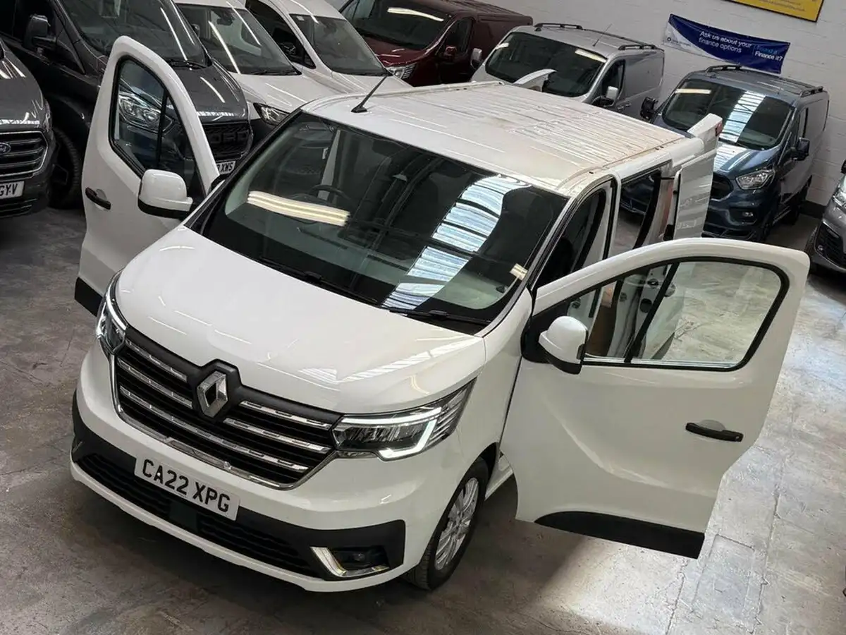 2022-renault-trafic-20dci-sl28-130-sport-big-66