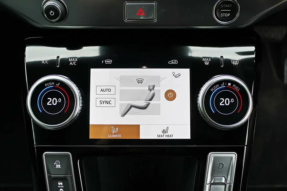 2023-jaguar-i-pace-ev400-hse-black-big-23