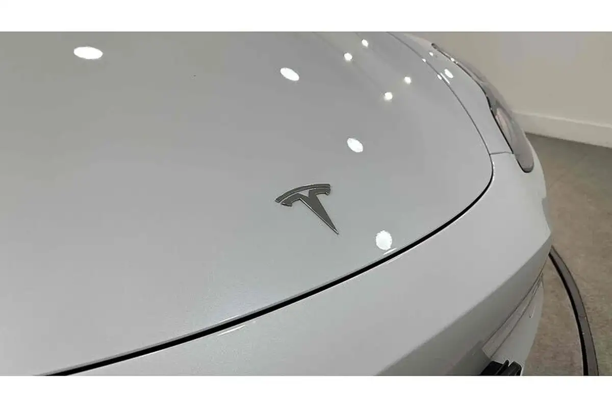 2023-tesla-model-y-e-performance-big-16