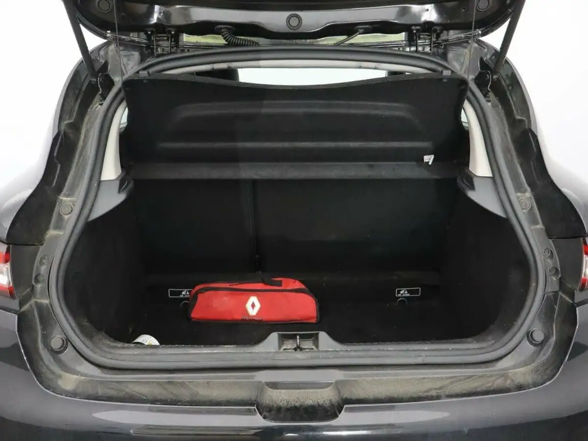 2018-renault-clio-09-tce-dynamique-s-nav-big-23