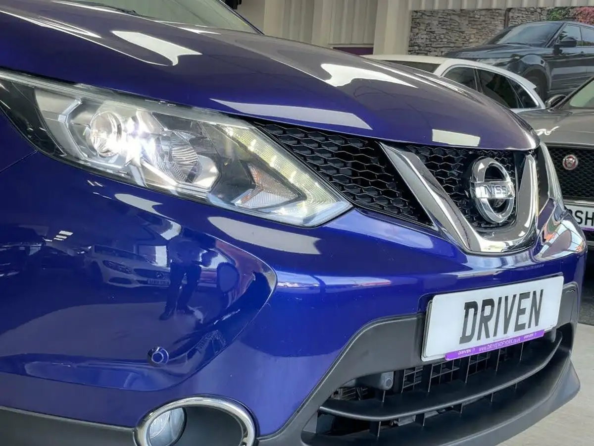 2015-nissan-qashqai-15dci-tekna-big-3