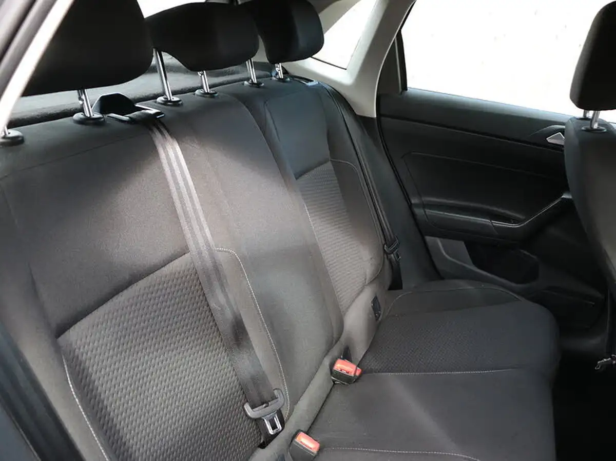 2019-volkswagen-polo-10-tsi-se-ss-dsg-big-24