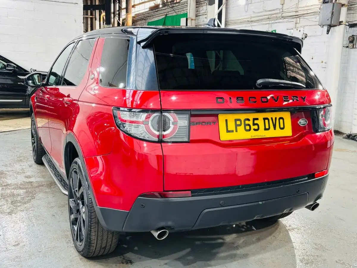 2015-land-rover-discovery-sport-20td4-hse-black-big-5