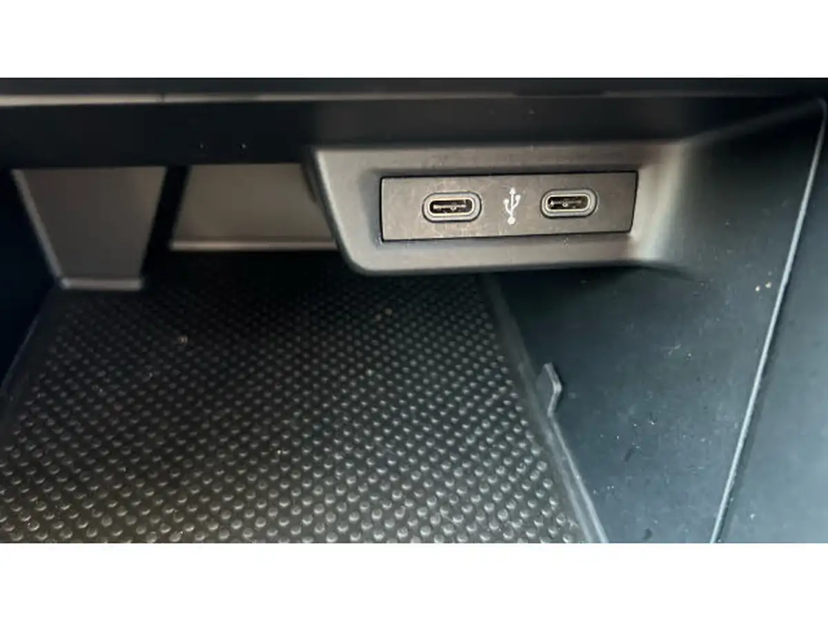 2021-volkswagen-polo-10-tsi-life-big-23