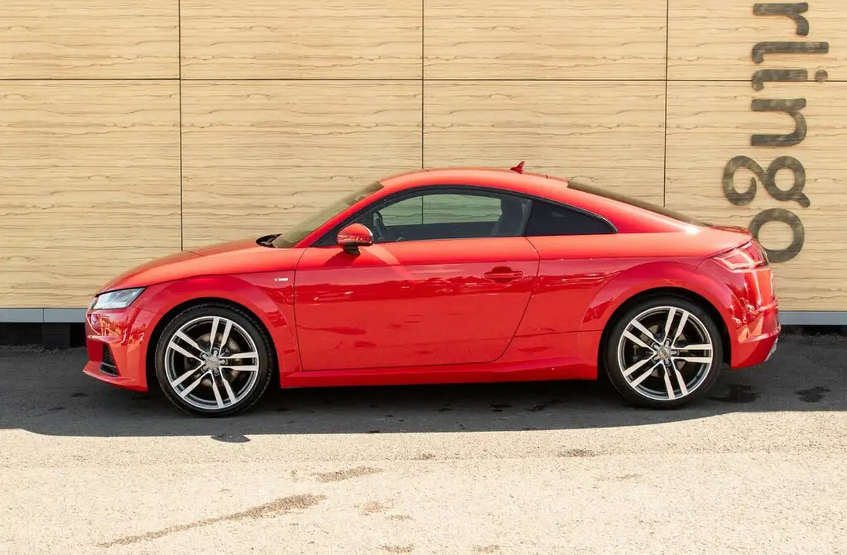 2015-audi-tt-coupe-20-tfsi-s-line-big-12