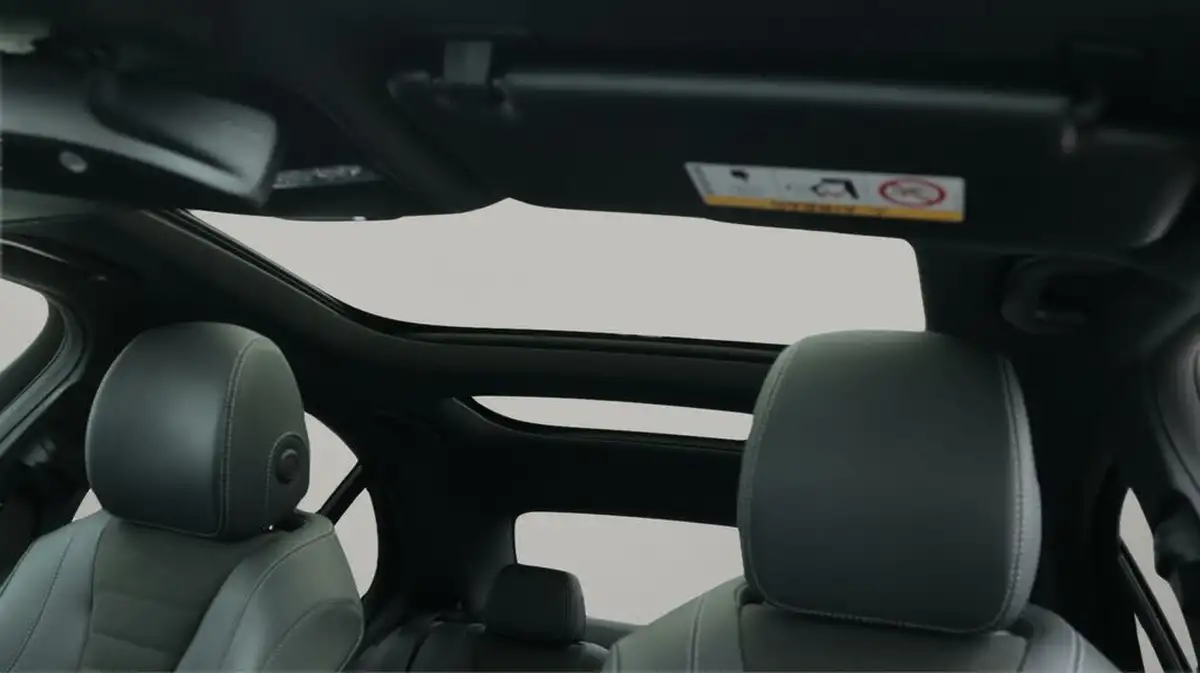 2020-mercedes-benz-e-class-20d-e300d-amg-line-edition-premium-plus-saloon-4d-big-21