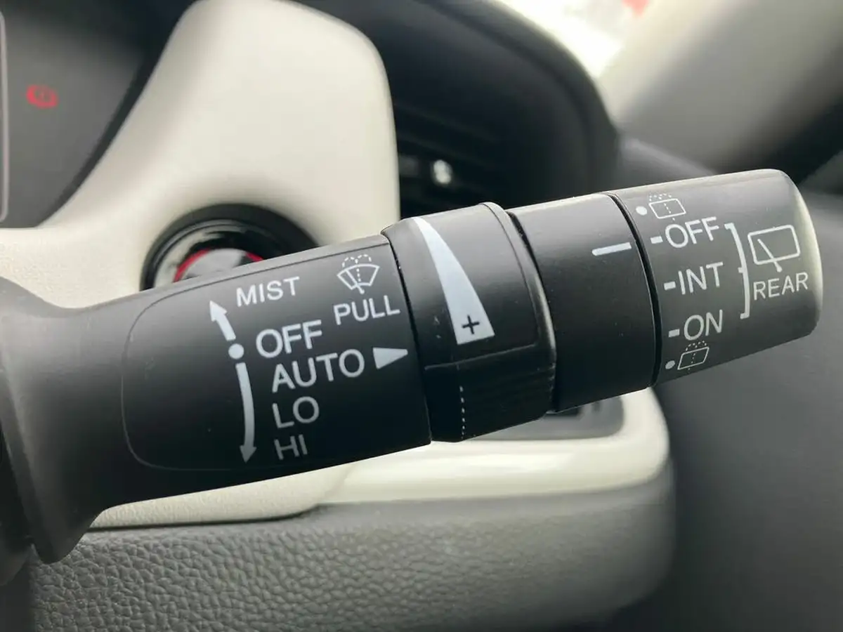 2021-honda-jazz-15-i-mmd-ex-107ps-big-31