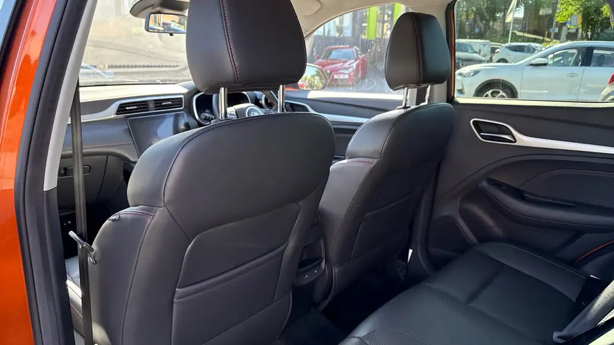 2023-mg-zs-suv-15-vti-tech-exclusive-big-13