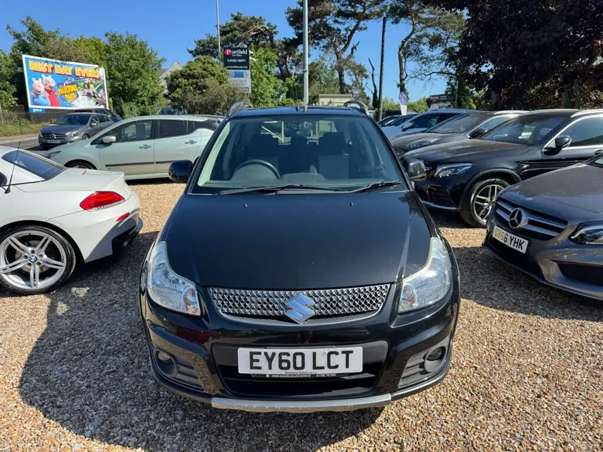 2010-suzuki-sx4-big-1