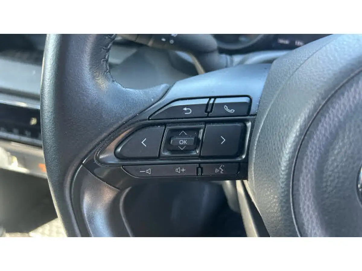 2022-toyota-yaris-15-vvt-i-design-big-24