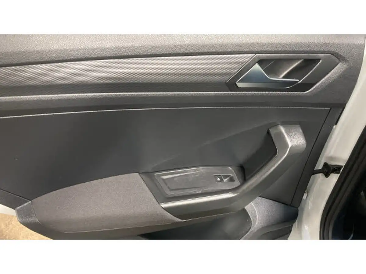 2020-volkswagen-t-roc-15-tsi-sel-dsg-big-64