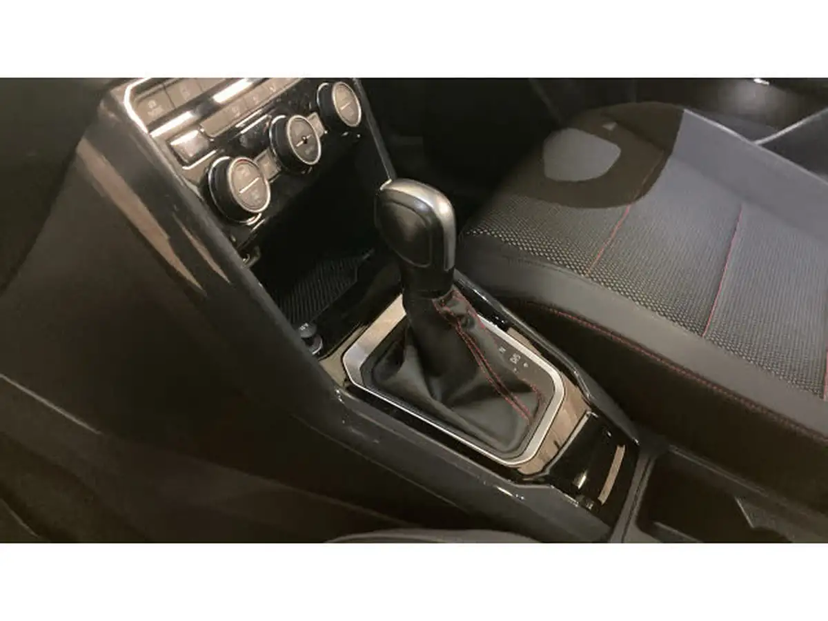 2020-volkswagen-t-roc-15-tsi-sel-dsg-big-12