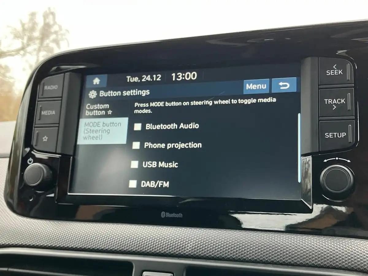2021-hyundai-i10-12-se-connect-auto-big-35
