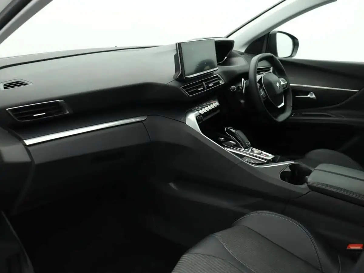 2022-peugeot-3008-suv-15-bluehdi-allure-eat8-big-18