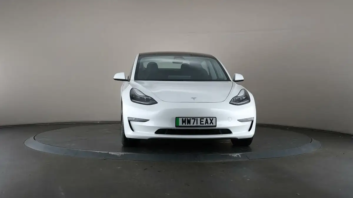 2021-tesla-model-3-e-long-range-awd-big-48