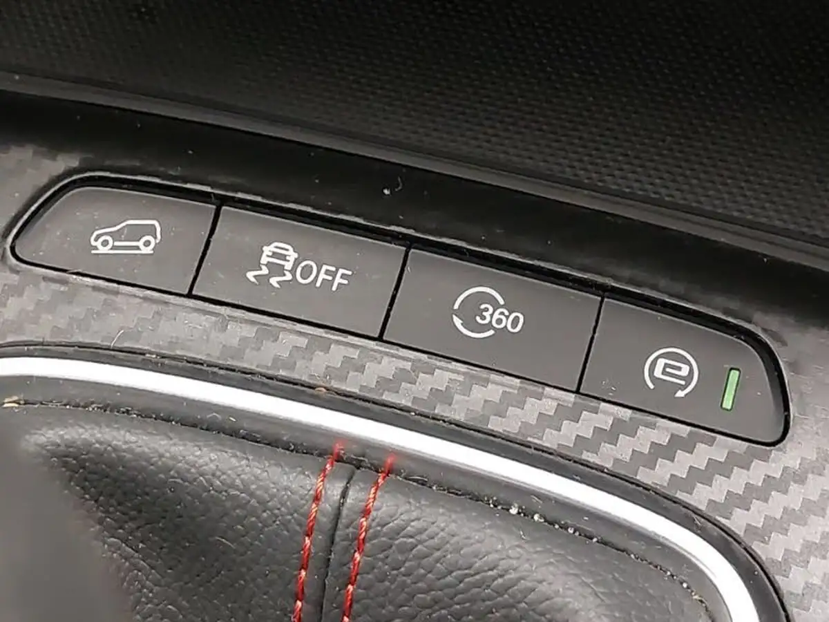 2023-mg-zs-suv-15-vti-tech-exclusive-big-17