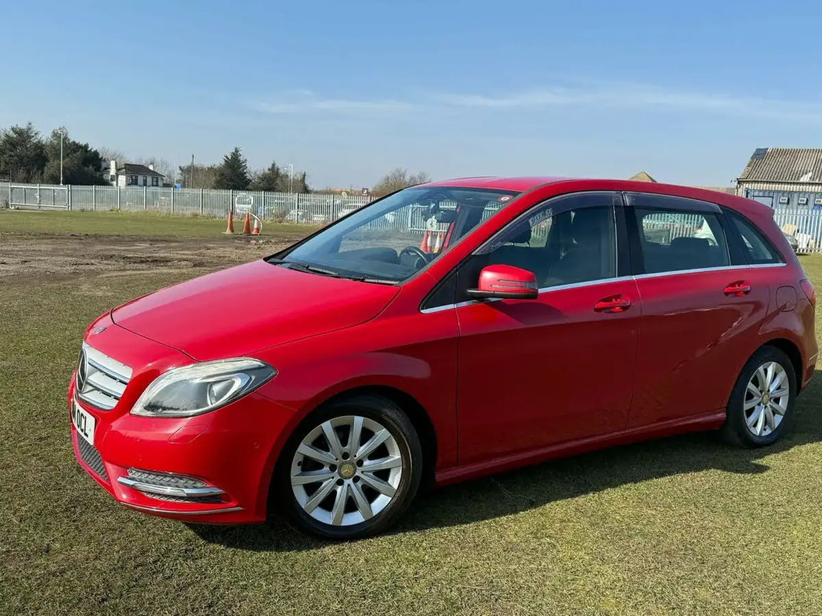 2014-mercedes-benz-b-class-big-4