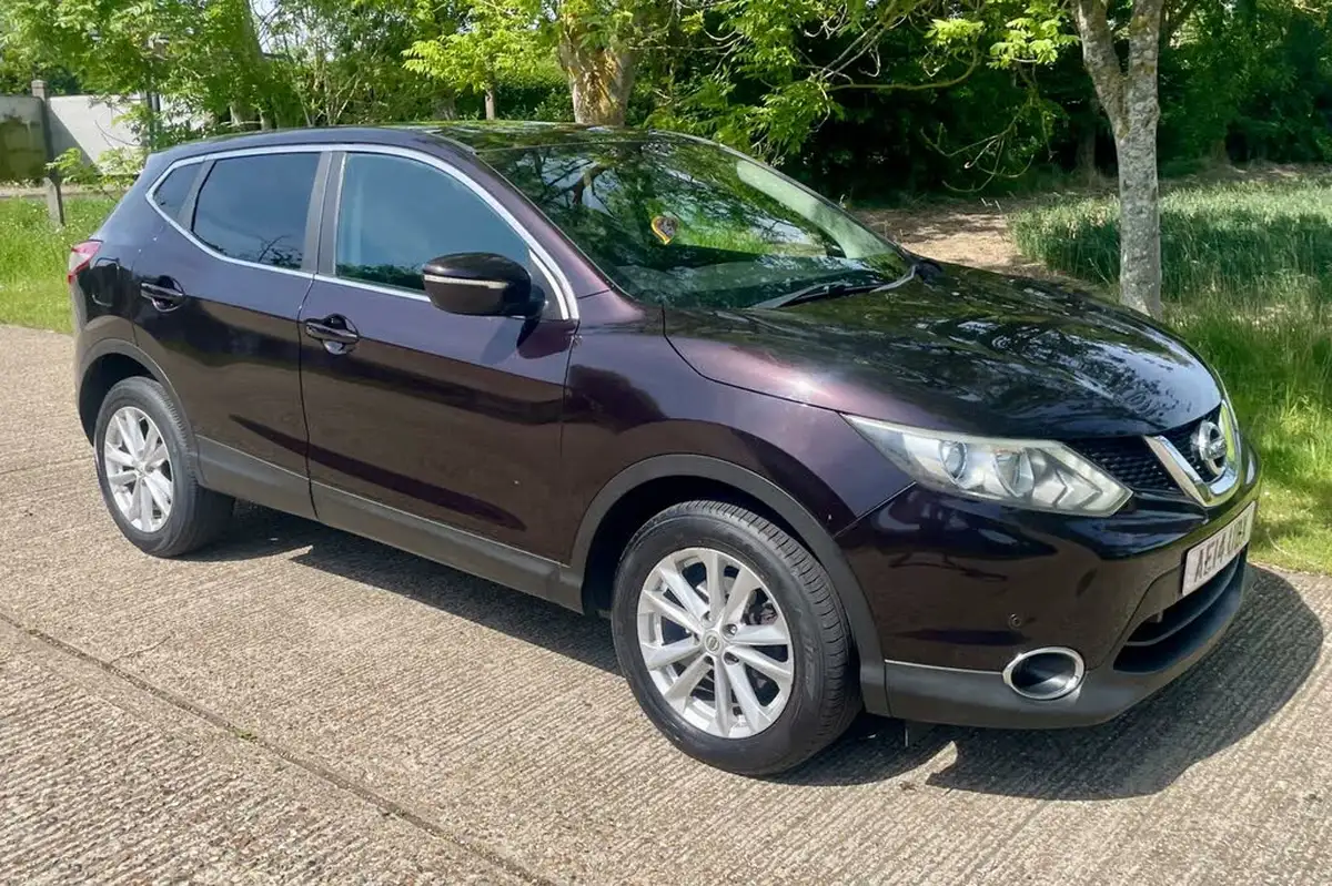 2014-nissan-qashqai-12-acenta-premium-big-8