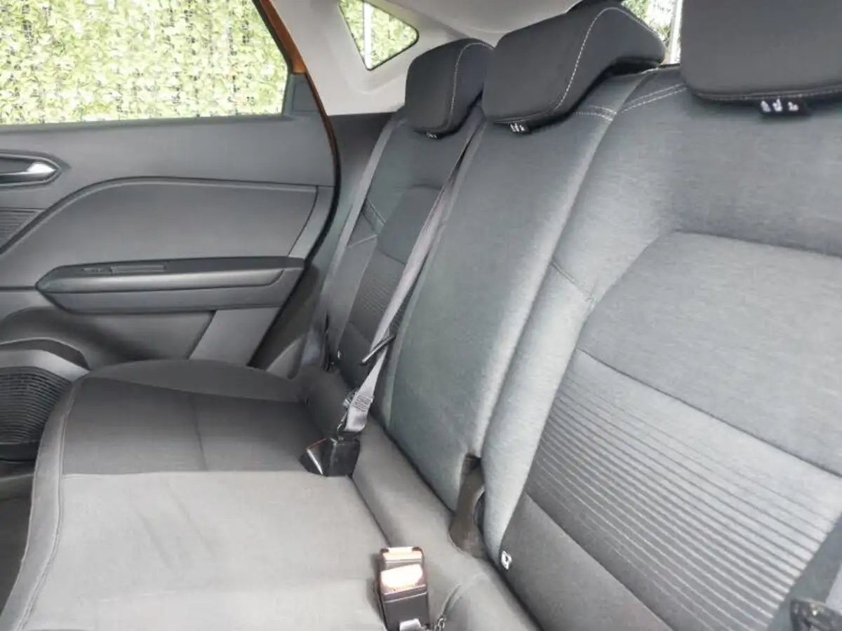 2021-renault-captur-10-tce-iconic-90ps-big-5