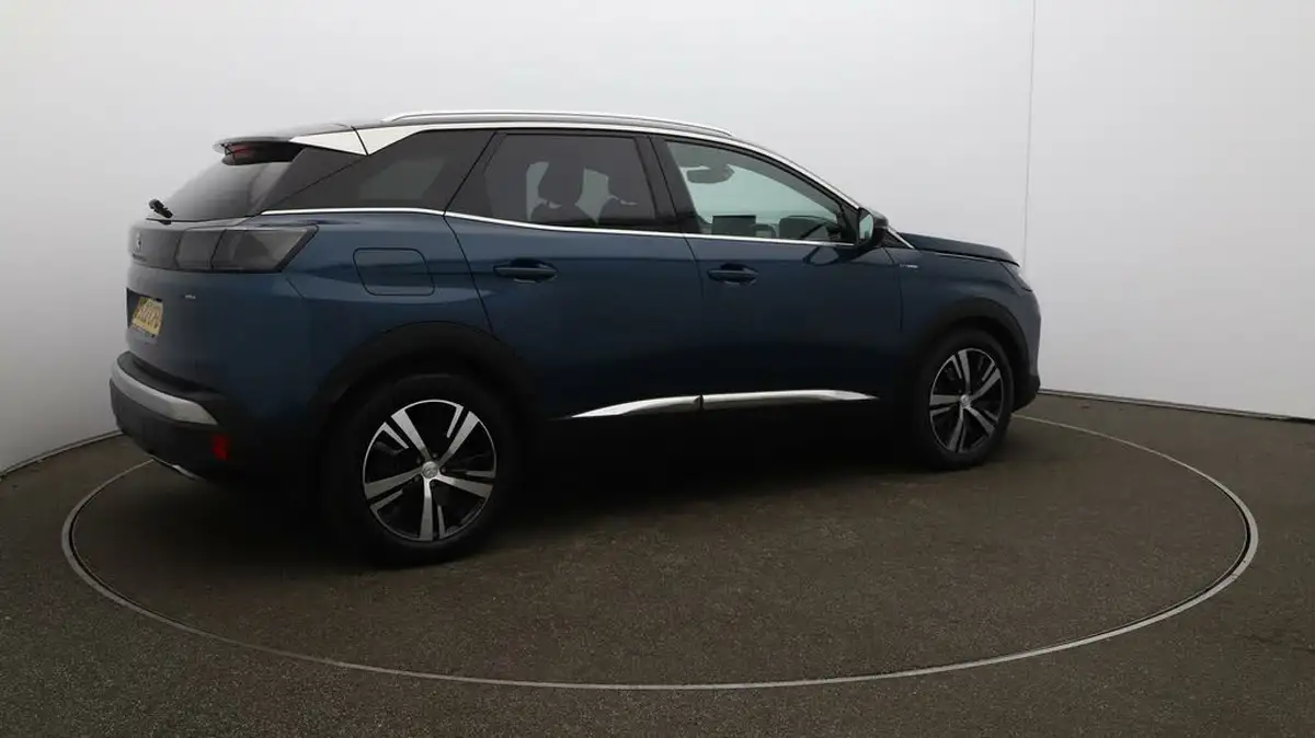 2022-peugeot-3008-suv-16-puretech-gt-225bhp-hybrid-e-eat8-big-51