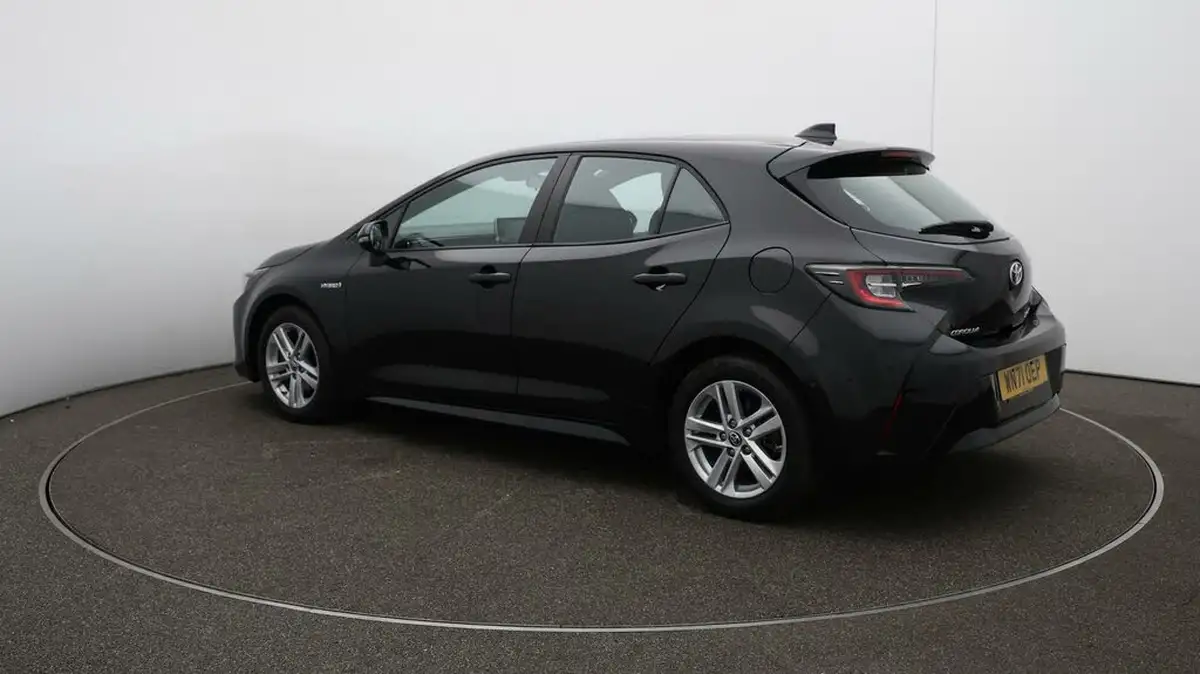 2021-toyota-corolla-18-vvt-i-icon-tech-trk-hatchback-5d-big-37