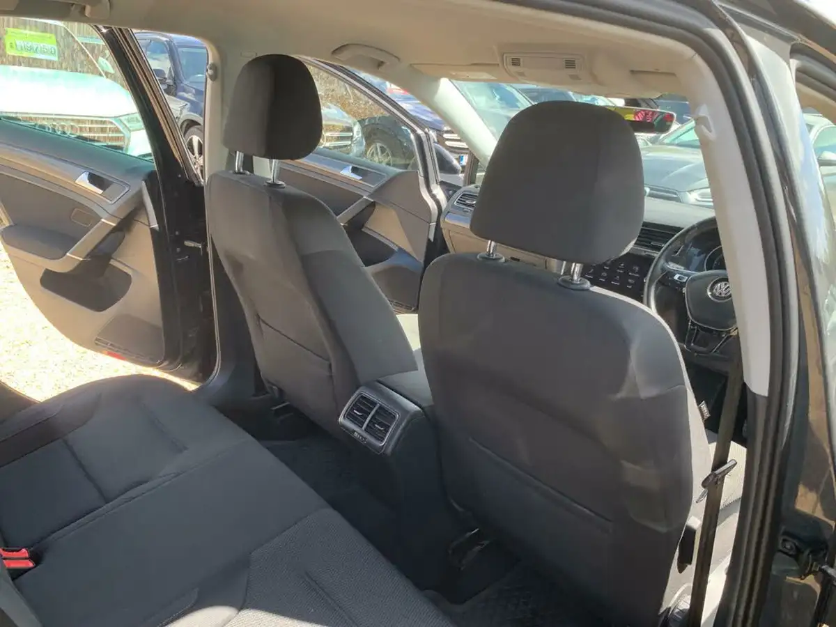 2019-volkswagen-golf-16tdi-match-hatchback-5d-dsg-big-37