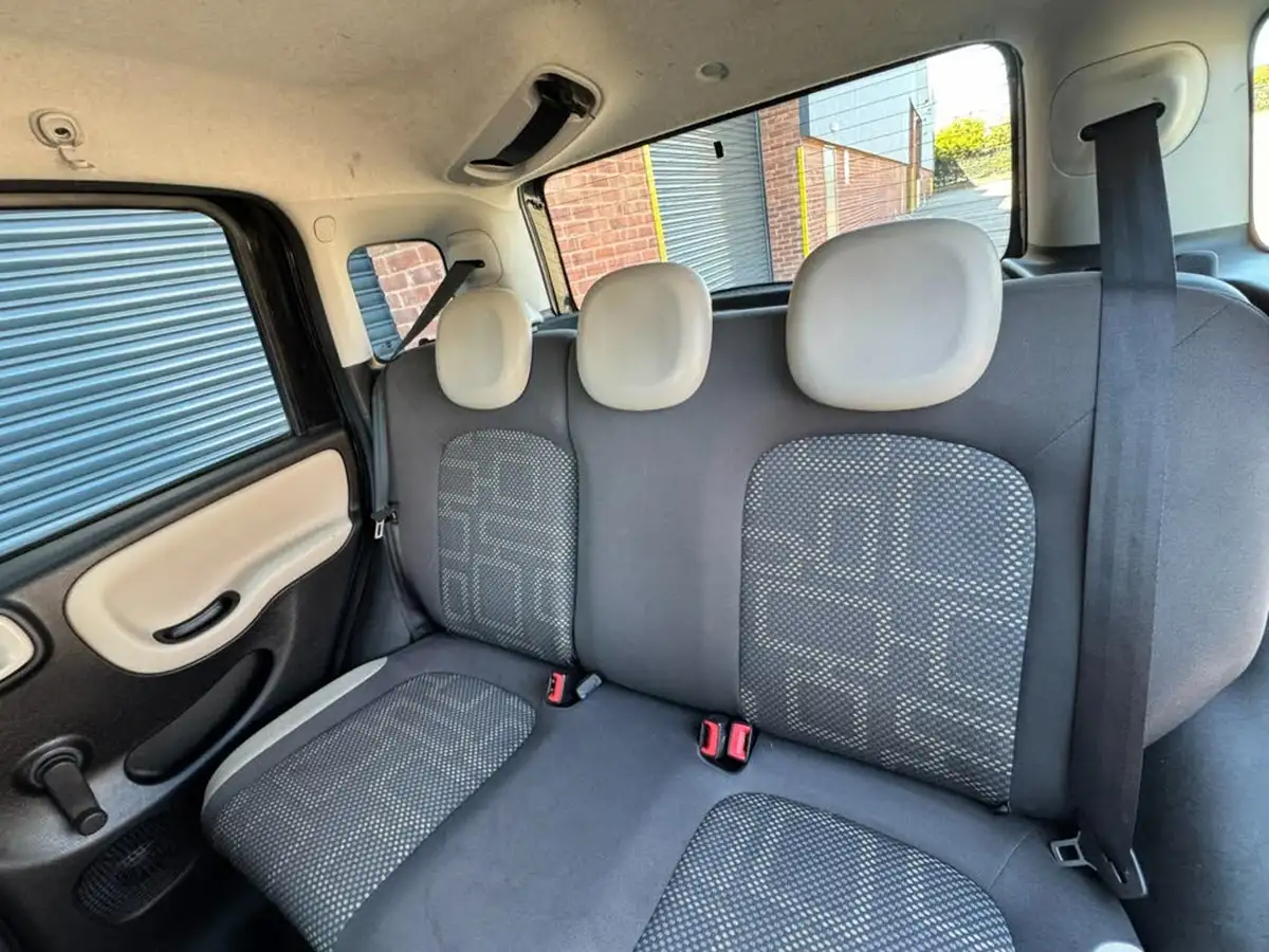 2014-fiat-panda-09-4x4-big-16
