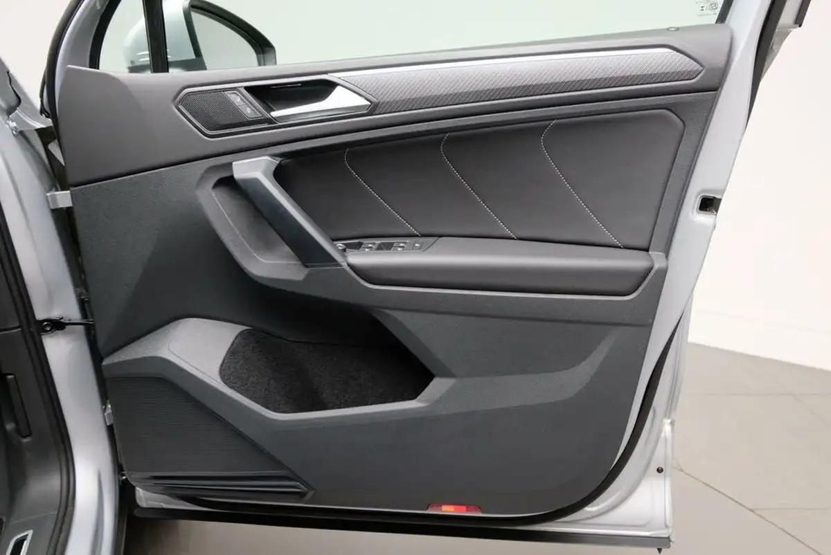 2024-volkswagen-tiguan-15-tsi-r-line-edition-big-51