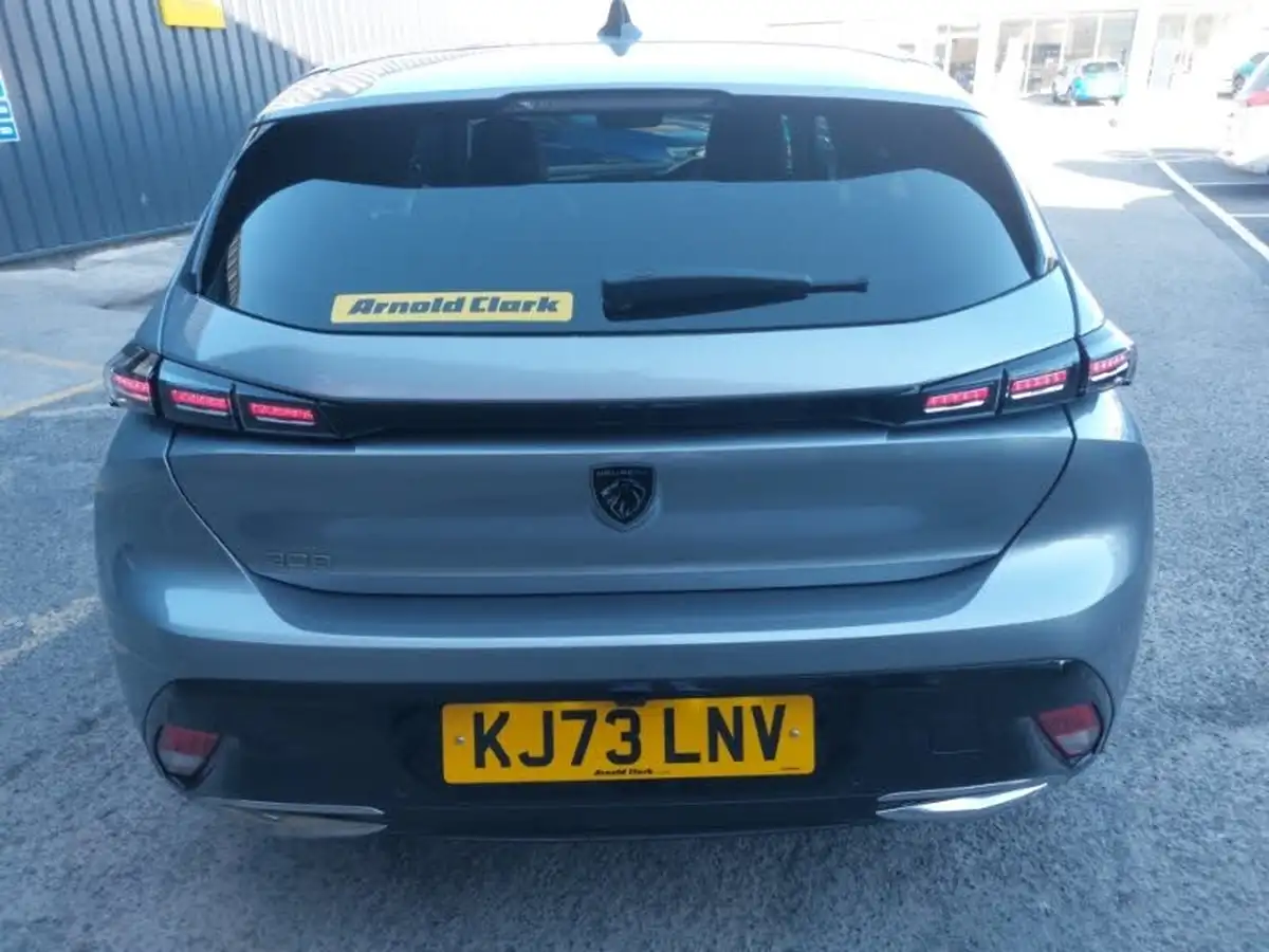 2024-peugeot-308-12-puretech-allure-130ps-ss-eat8-big-18