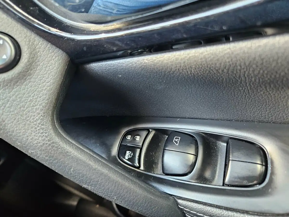 2017-nissan-qashqai-15dci-tekna-big-50