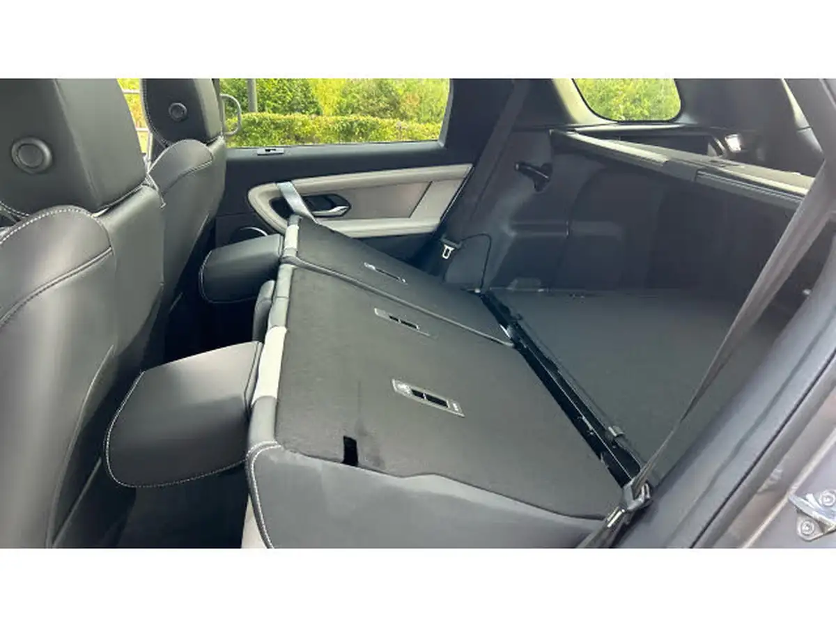 2024-land-rover-discovery-sport-20-d200-dynamic-se-big-25