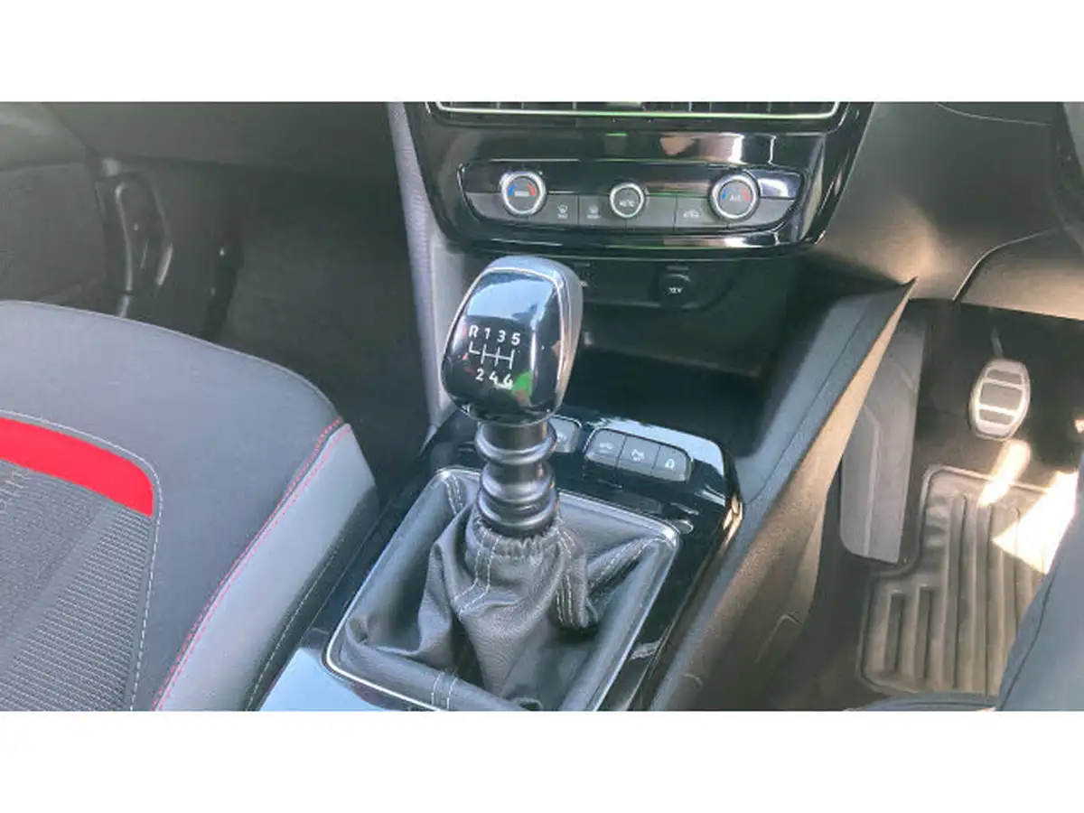 2023-vauxhall-mokka-12-gs-136ps-big-12