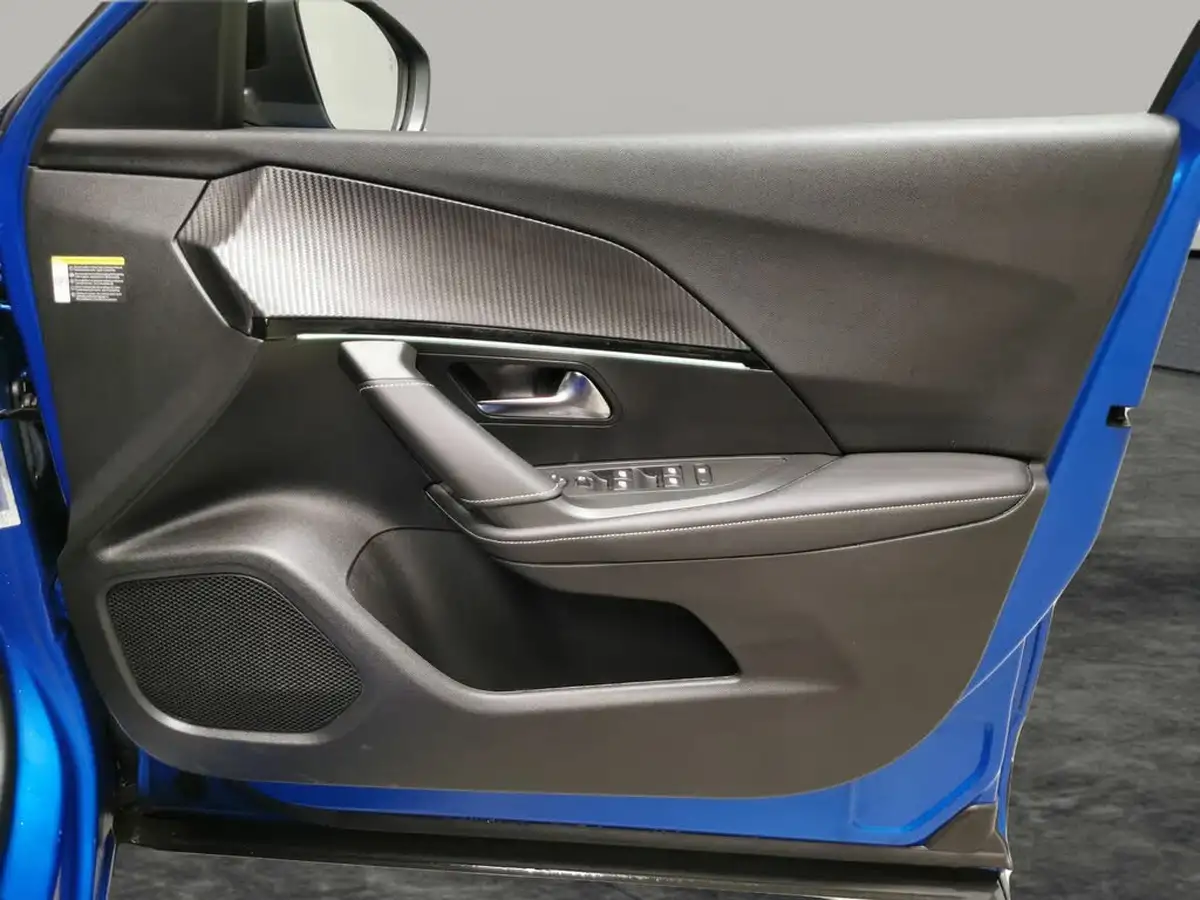 2022-peugeot-2008-suv-12-puretech-gt-big-37