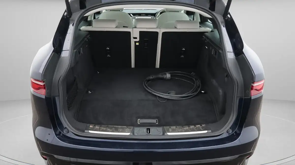 2022-jaguar-f-pace-20-p400e-s-big-17