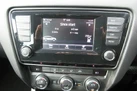 2014-skoda-octavia-20tdi-scout-184ps-dsg-small-22
