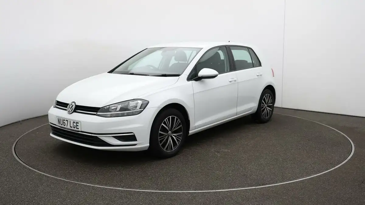 2017-volkswagen-golf-10-tsi-se-ss-hatchback-5d-big-69