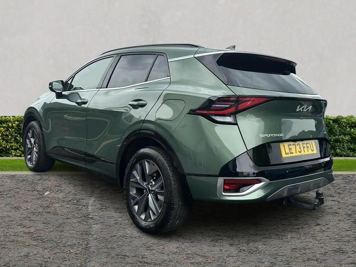 2024-kia-sportage-16-t-gdi-gt-line-226bhp-hev-auto-big-4