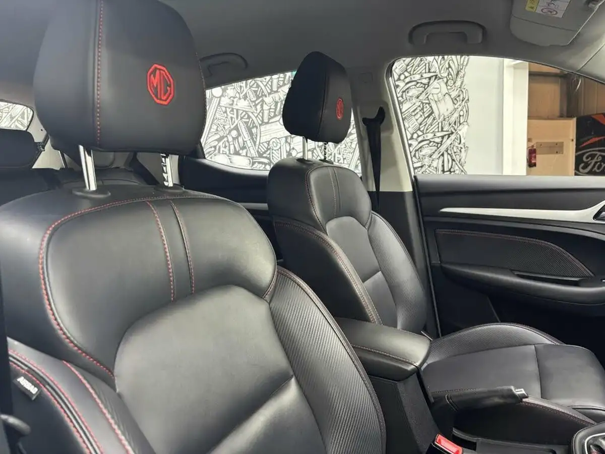 2022-mg-zs-suv-15-vti-tech-exclusive-big-25