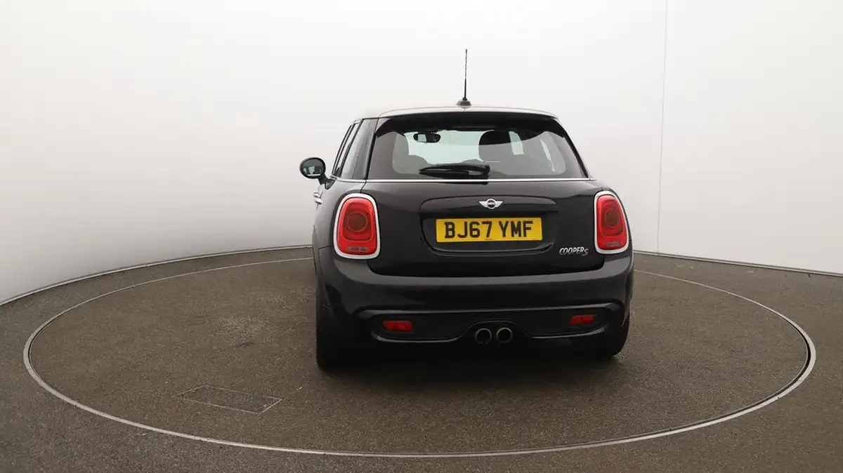 2017-mini-cooper-20-cooper-s-seven-media-xlss-5d-big-57