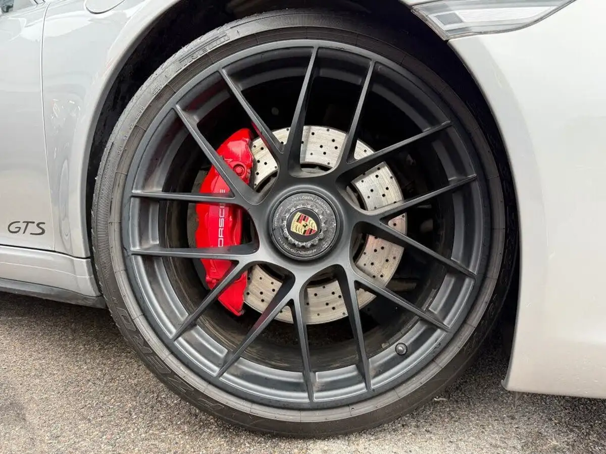 2018-porsche-911-30-carrera-4-gts-450bhp-coupe-pdk-big-3