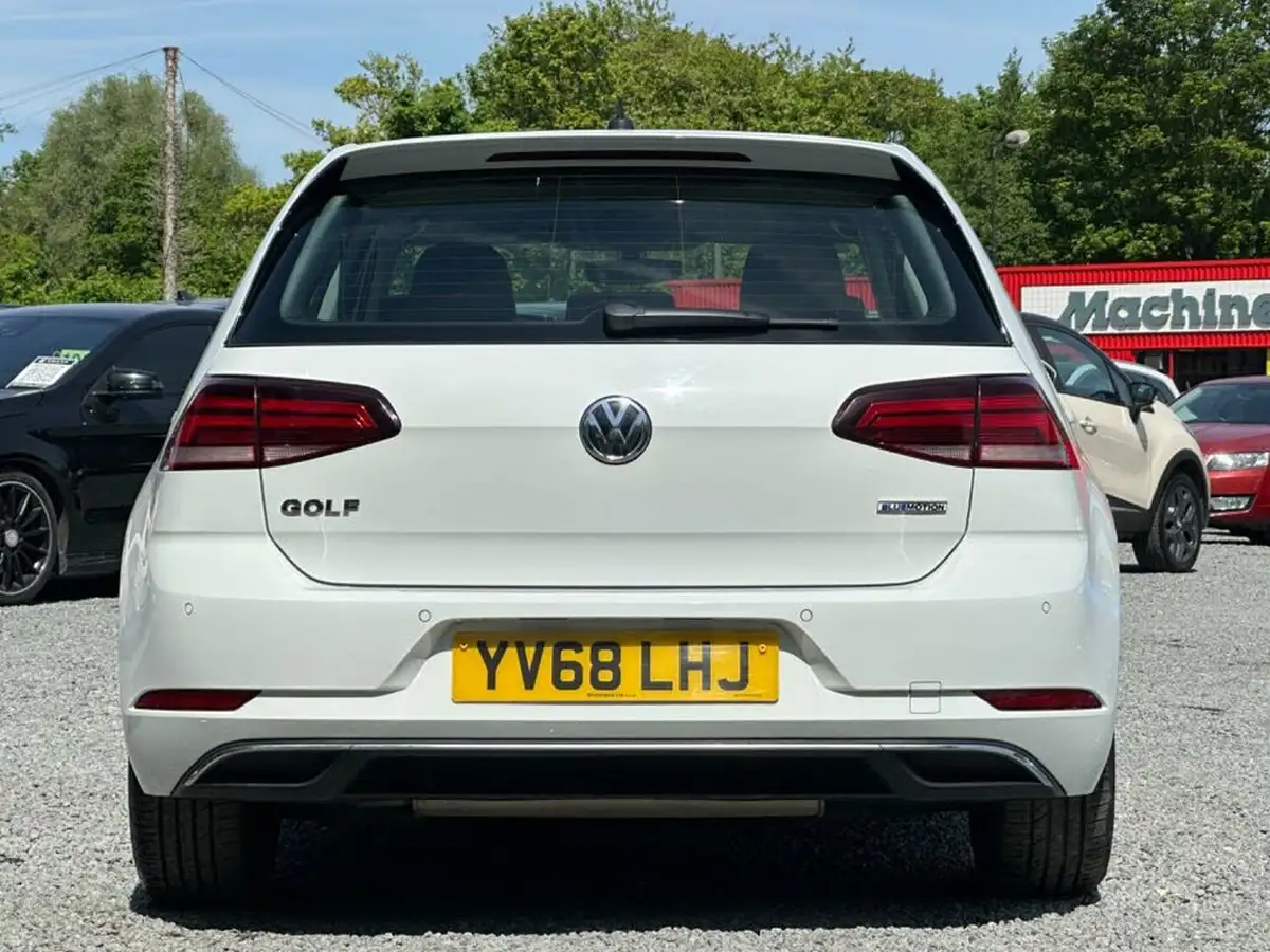 2019-volkswagen-golf-15-tsi-se-nav-130ps-ss-hatchback-5d-big-5
