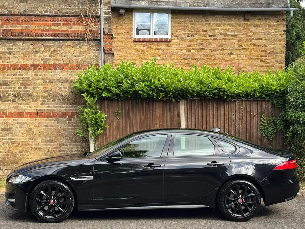 2020-jaguar-xf-20td-r-sport-180ps-saloon-4d-auto-big-3