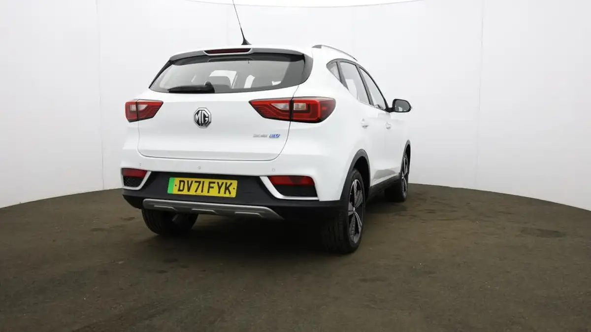 2021-mg-zs-suv-e-exclusive-ev-big-52