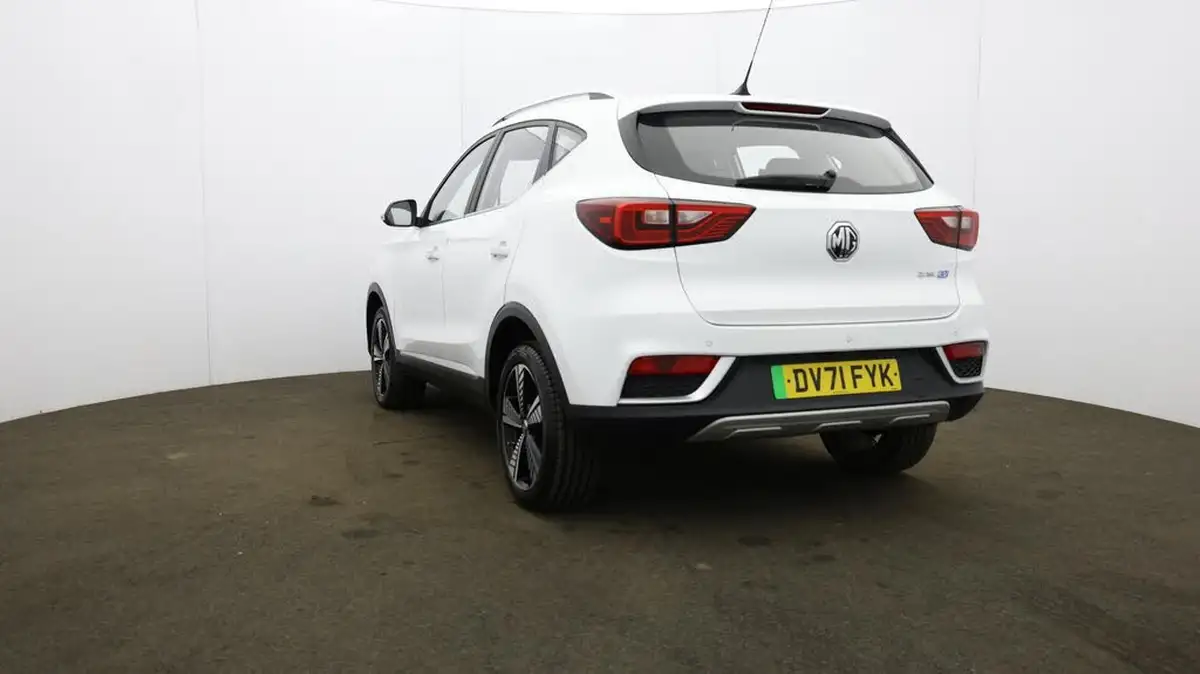 2021-mg-zs-suv-e-exclusive-ev-big-24